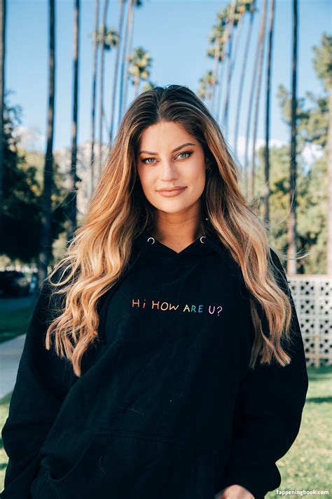 waifumiia onlyfans|Hannah Stocking